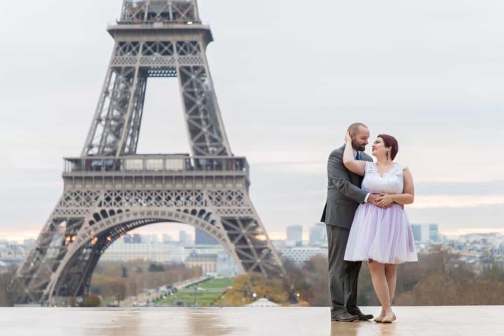 how to throw a parisian chic wedding Cover