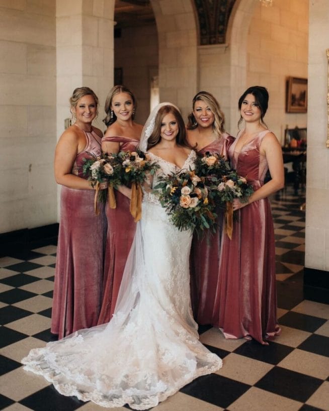 Tendencias De Color Primavera/verano 2022 Para Vestidos De Damas De Honor | Tendencias De Color Primavera/verano 2022 Para Vestidos De Damas De Honor |